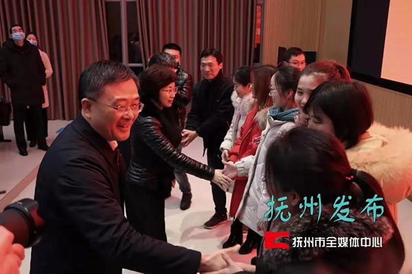 这些抚州人紧急赶往武汉!他们的真实身份是… 这些抚州人紧急赶往武汉!他们的真实身份是…