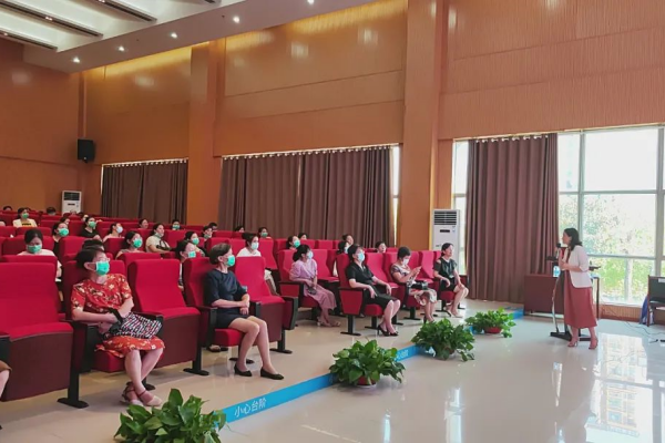 【学科建设】广东省人民医院脊柱外科昌耘冰团队工作室签约授牌仪式在我院举行 【学科建设】广东省人民医院脊柱外科昌耘冰团队工作室签约授牌仪式在我院举行