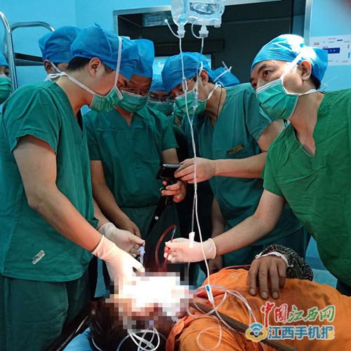抚州市第一人民医院:多科配合成功抢救一下颌被钢筋刺穿男子的生命 抚州市第一人民医院:多科配合成功抢救一下颌被钢筋刺穿男子的生命