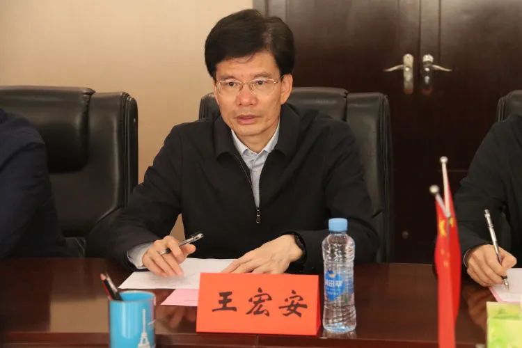 江西省人大常委会副主任、九三学社江西省委员会主委、南大一附院院长张伟一行莅临我院调研指导 江西省人大常委会副主任、九三学社江西省委员会主委、南大一附院院长张伟一行莅临我院调研指导