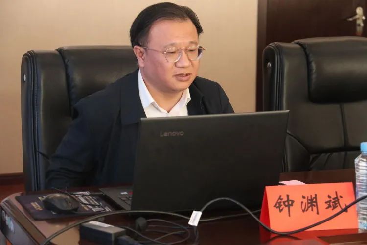 江西省人大常委会副主任、九三学社江西省委员会主委、南大一附院院长张伟一行莅临我院调研指导 江西省人大常委会副主任、九三学社江西省委员会主委、南大一附院院长张伟一行莅临我院调研指导