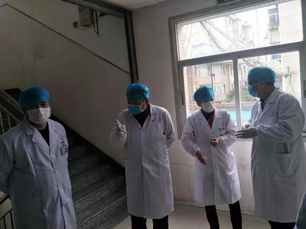 临危受命!48小时打造独立隔离救治中心 临危受命!48小时打造独立隔离救治中心