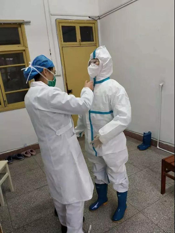 抗疫途中，这些令人泪目的请战书再次刷屏！