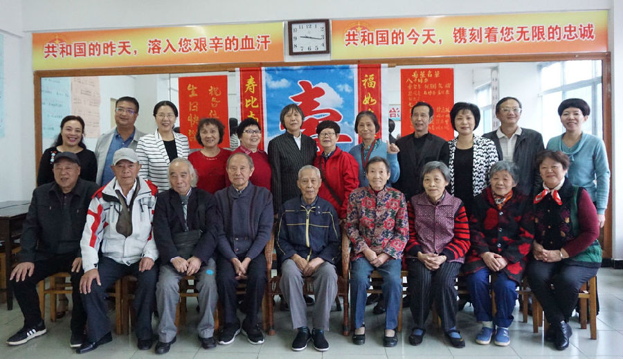 每逢佳节倍思亲  又是重阳恰蕙时