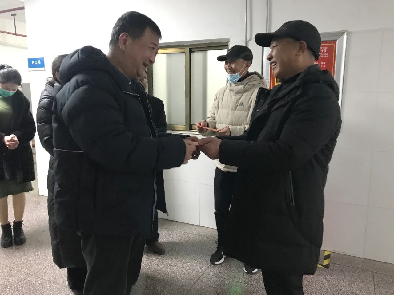 抚州市第一人民医院领导除夕暖心慰问坚守一线职工 抚州市第一人民医院领导除夕暖心慰问坚守一线职工