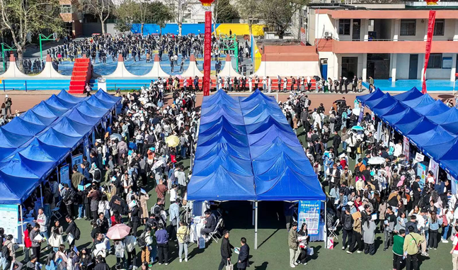 院长、副院长带队求贤,奔赴华中科技大学、西安交通大学招才引智 院长、副院长带队求贤,奔赴华中科技大学、西安交通大学招才引智
