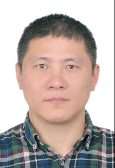 柔性引进高端人才——“王炸”专家组合签约 柔性引进高端人才——“王炸”专家组合签约