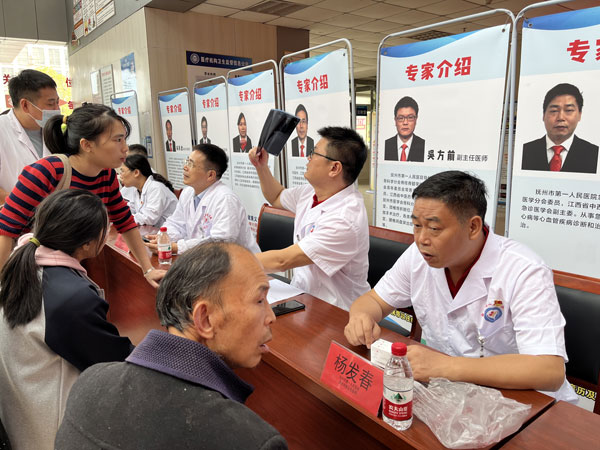 “双建”活动“联！连！看！” 这场主题 实践活动凝心又聚力