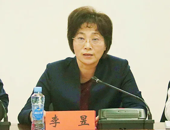 中国工程院院士黄晓军率专家组到抚州市第一人民医院开展培训活动 中国工程院院士黄晓军率专家组到抚州市第一人民医院开展培训活动