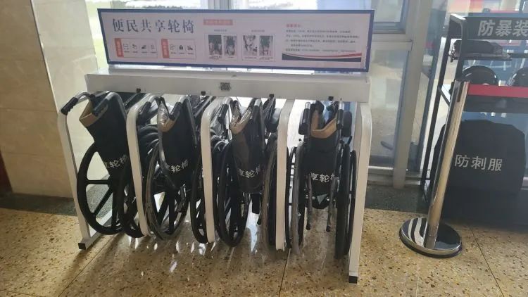 以雪为令齐行动 “医”路畅通护安全 以雪为令齐行动 “医”路畅通护安全