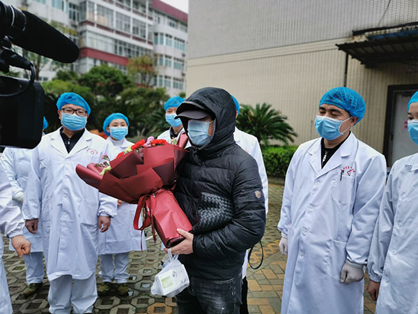清零!抚州72例新冠肺炎确诊患者全部治愈出院 清零!抚州72例新冠肺炎确诊患者全部治愈出院