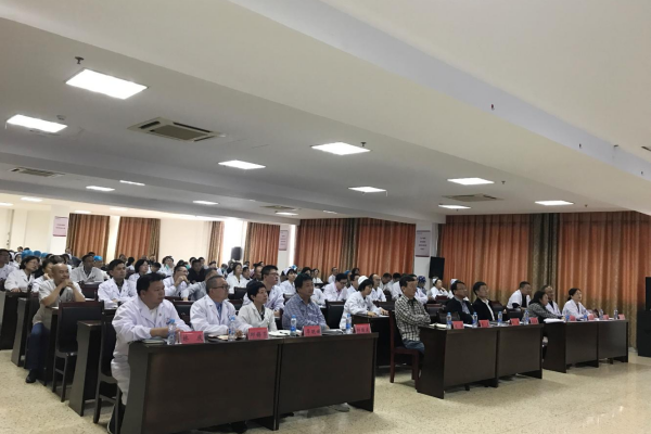 以案为鉴明底线警钟长鸣促廉洁